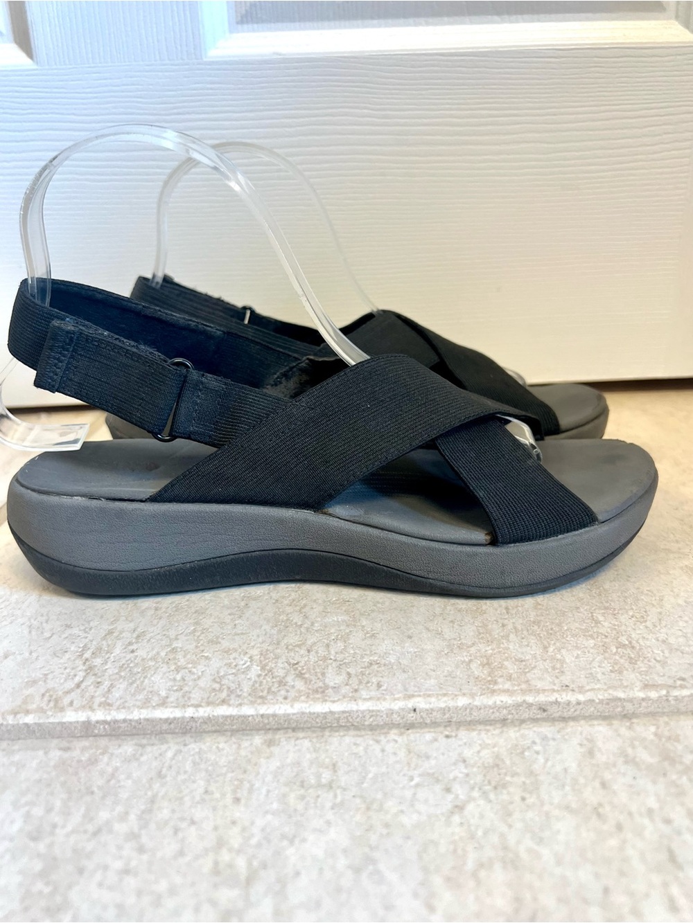 Clarks Cloudstepper Sandals Womens Arla Kaydin Cross Strap Slingback 9M Black